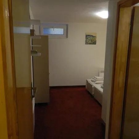 Apartment Basement 5 *